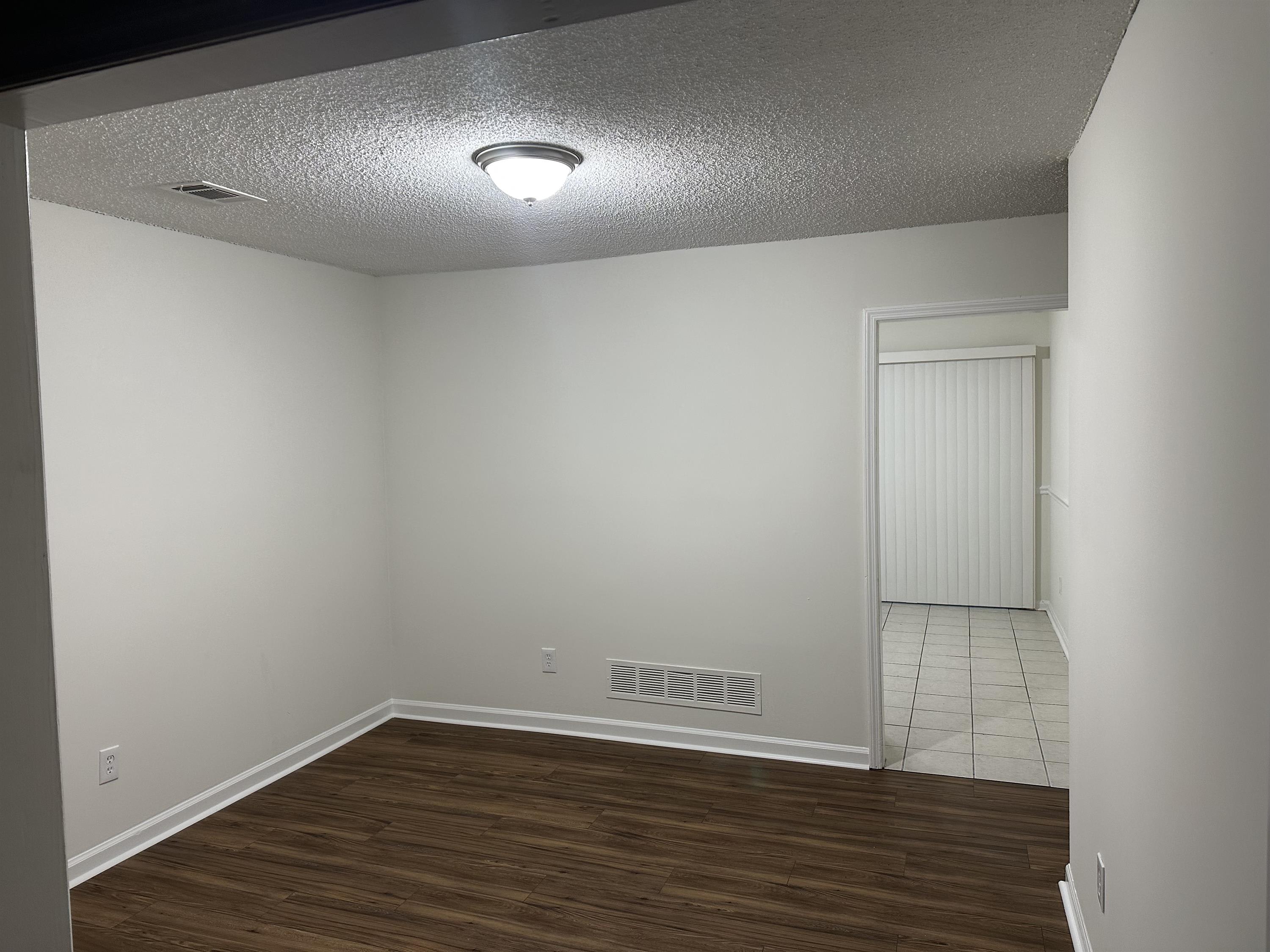 4106 Hawthorne Circle – photo 3