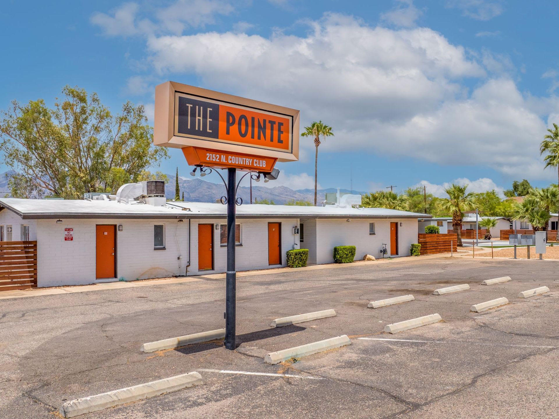 2198 Country Club – photo 4