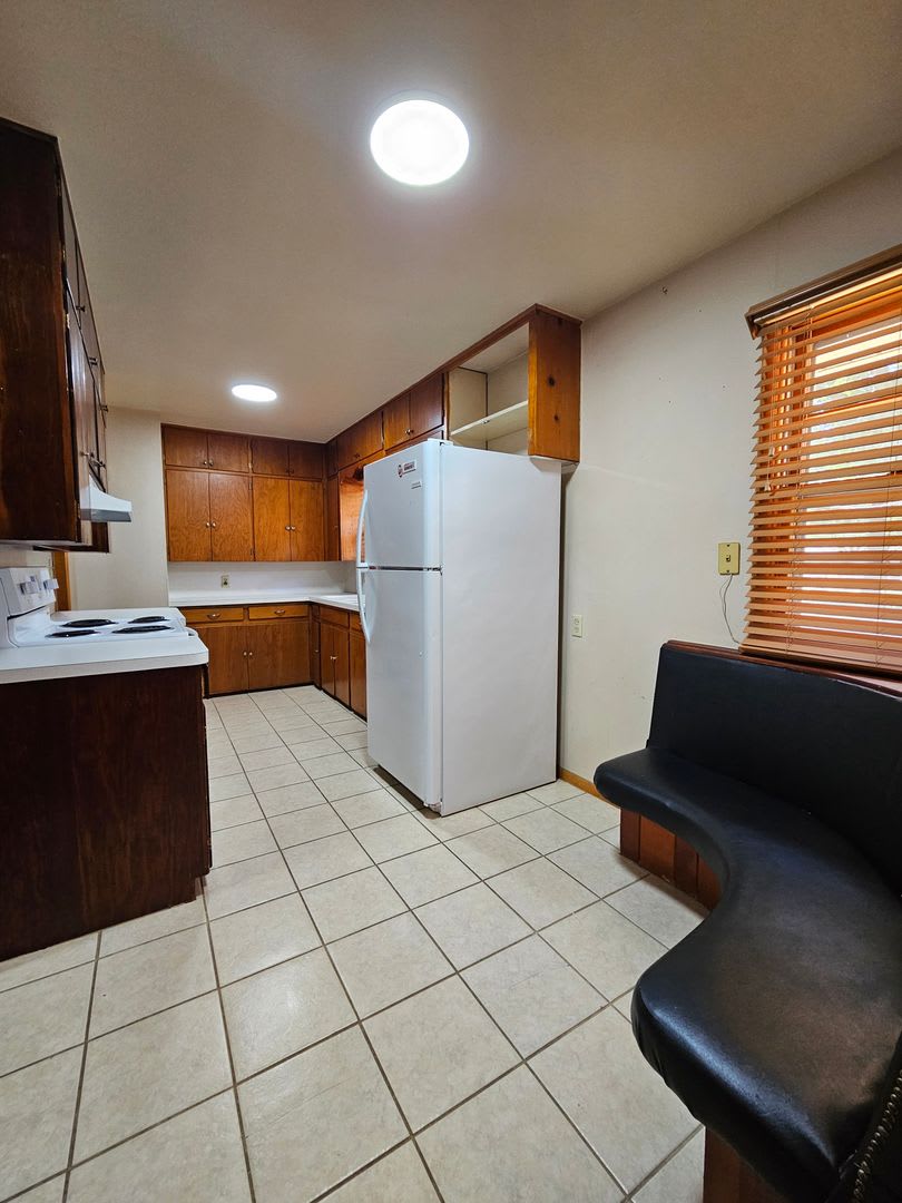 (3) Bed/(1/5) Bath in South-Central Norman Avail NOW! – photo 5