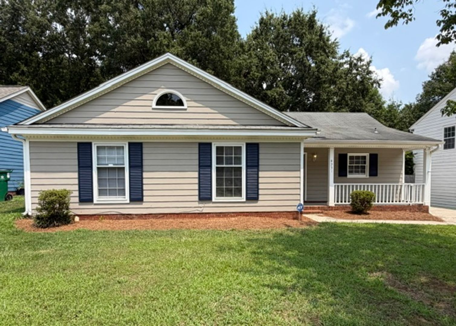 1 2 Mo Off Special Ranch 3 Bed 2 Bath Fence Yard East Charlotte – photo 1