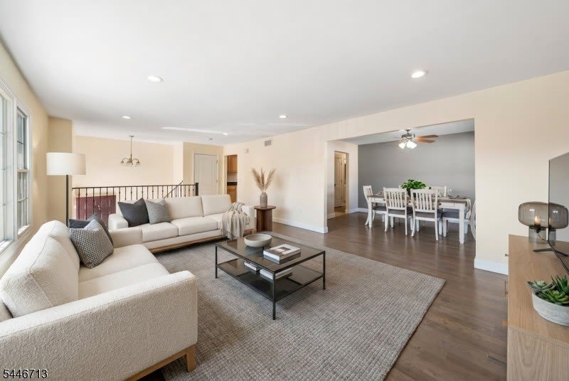 128 Baltimore Ave – photo 2