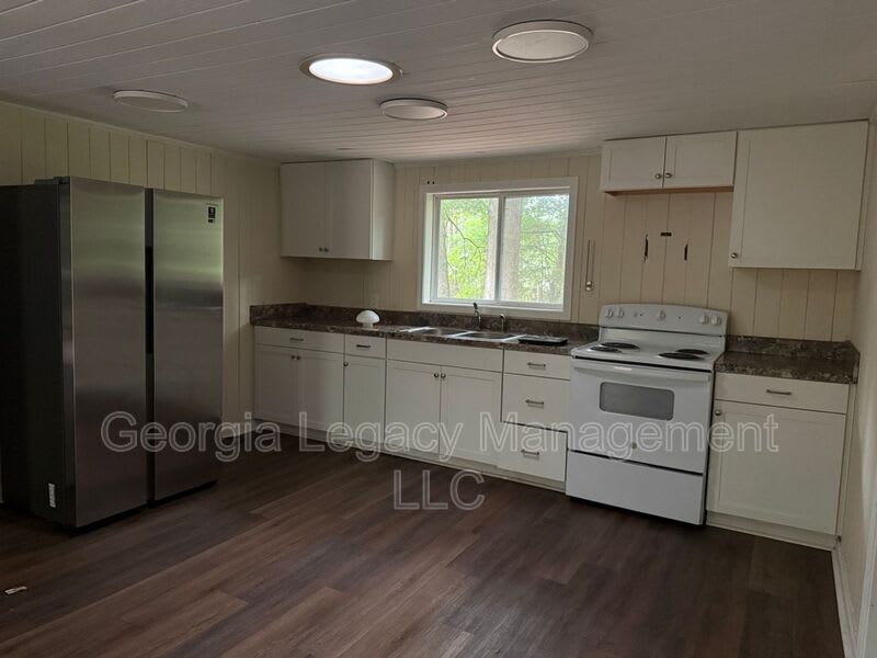 142 Henry Meyer Road – photo 2