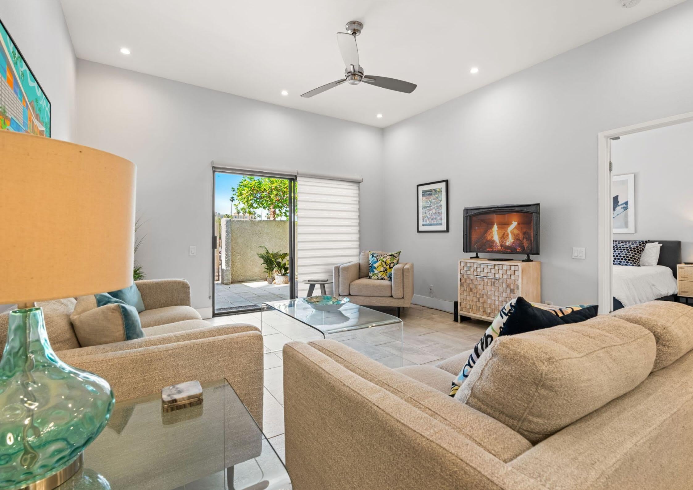 877 E Arenas Road – photo 3