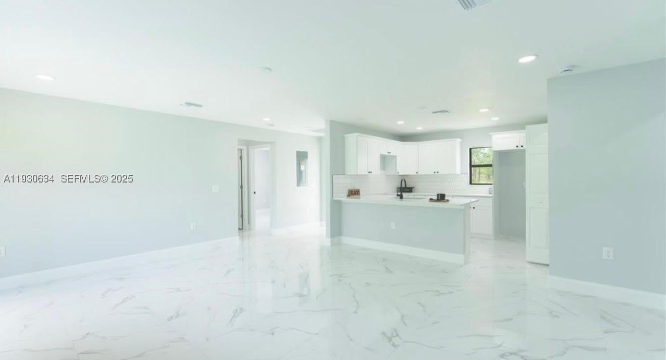 761 Kirkman Ave – photo 2