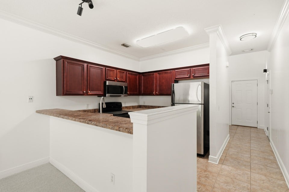 2168 Hadleigh Hills Court – photo 3
