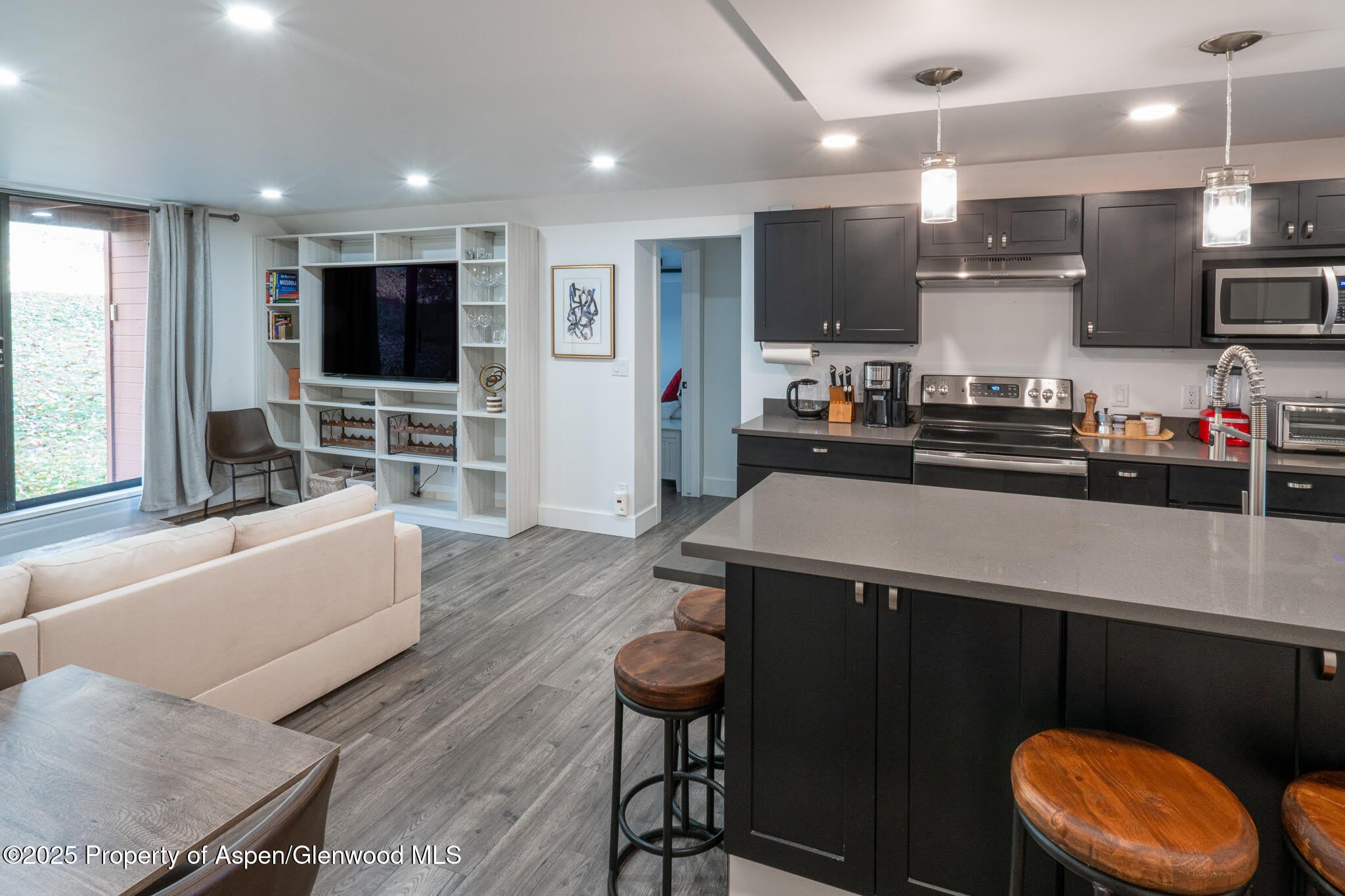 1316 Vine Street – photo 5