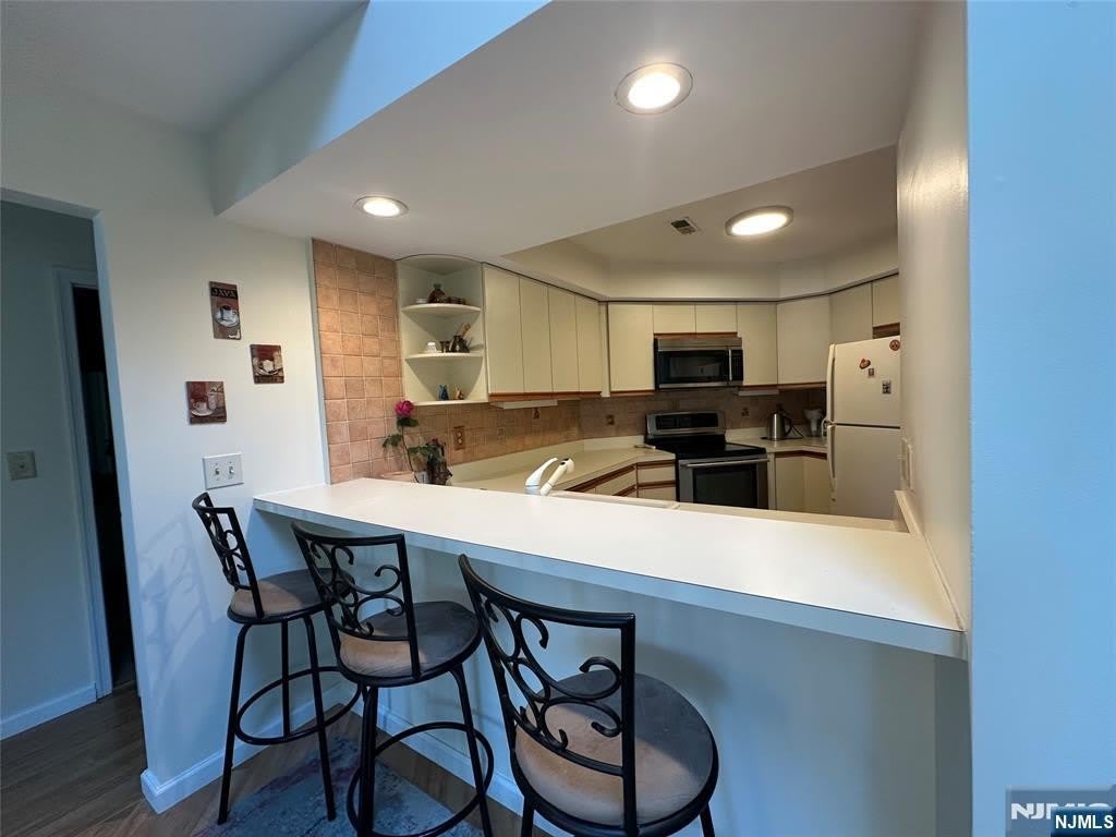 1488 Westgate Drive – photo 4