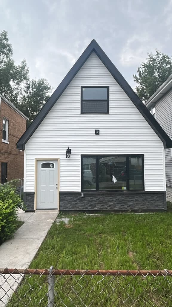 1345 West 109th Place – photo 2