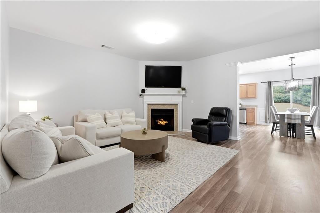 2059 Lakeshore Overlook Drive NW – photo 3