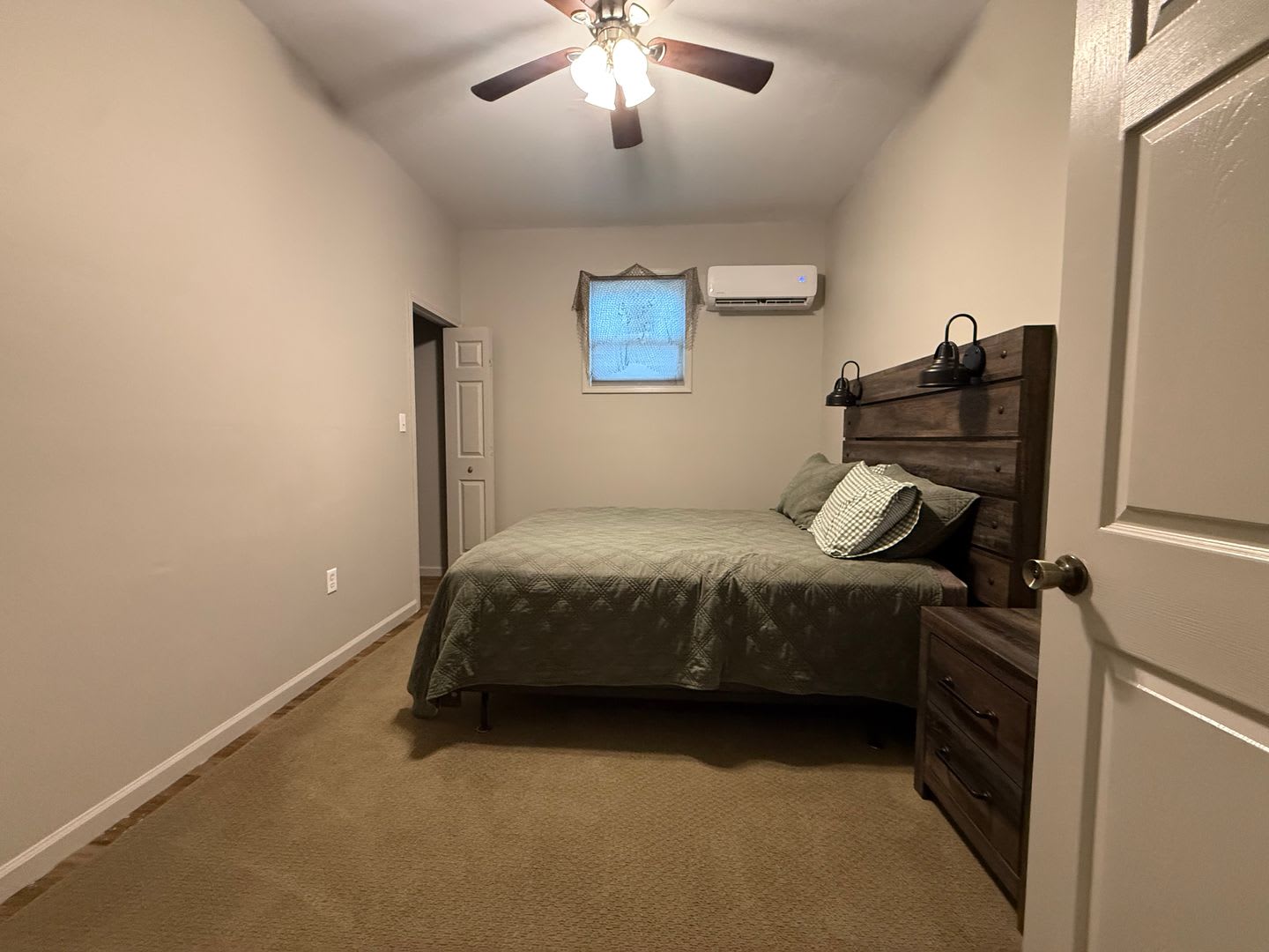 2 Bedrooms, 1 Bathroom – photo 5