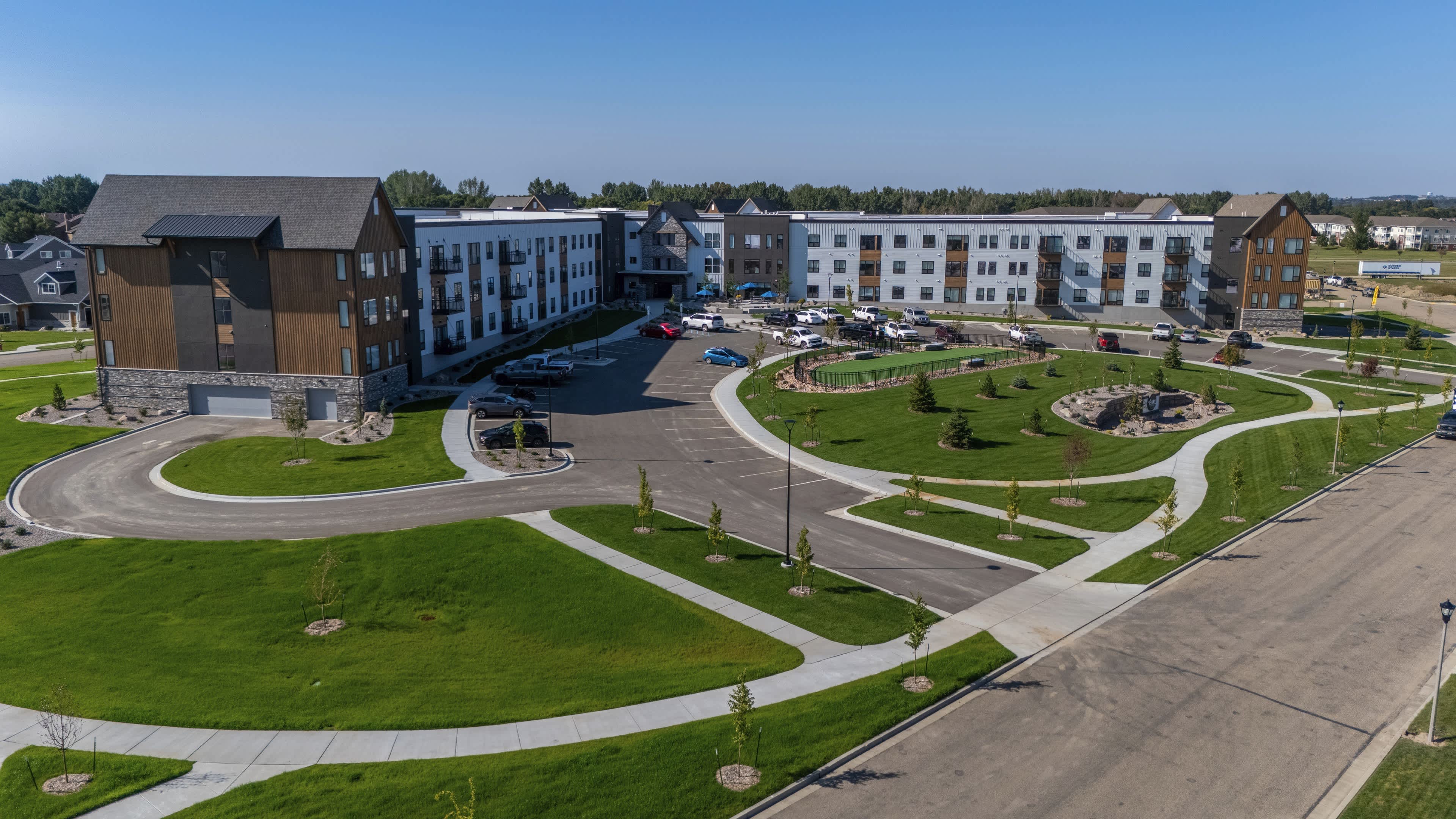 The Earl Apartments and Twin Homes – photo 4