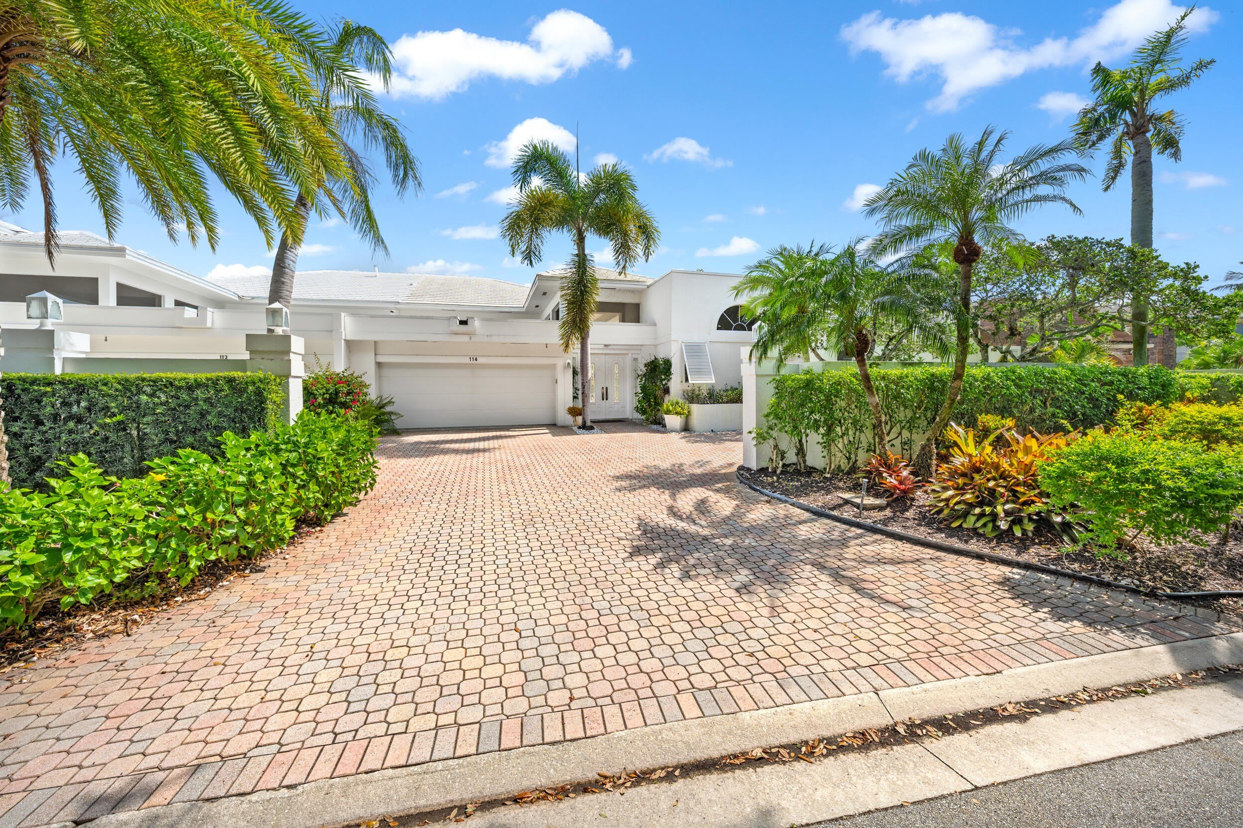 114 Waters Edge Drive – photo 3