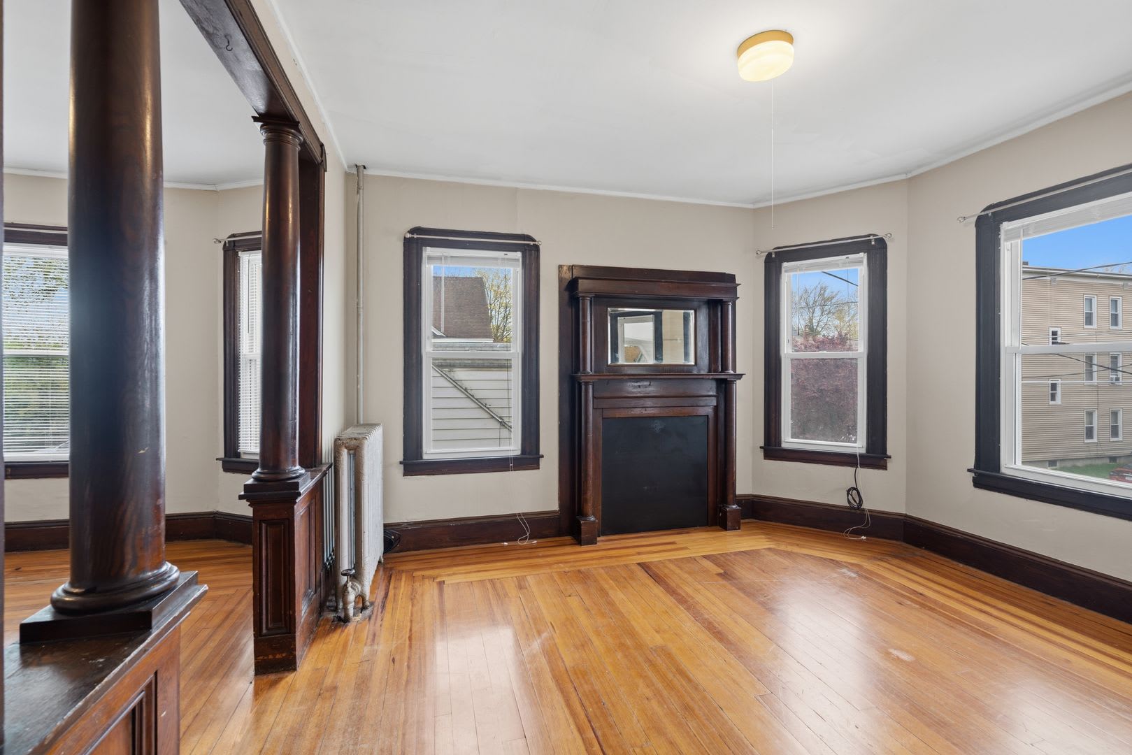 43 Elmdale St – photo 1
