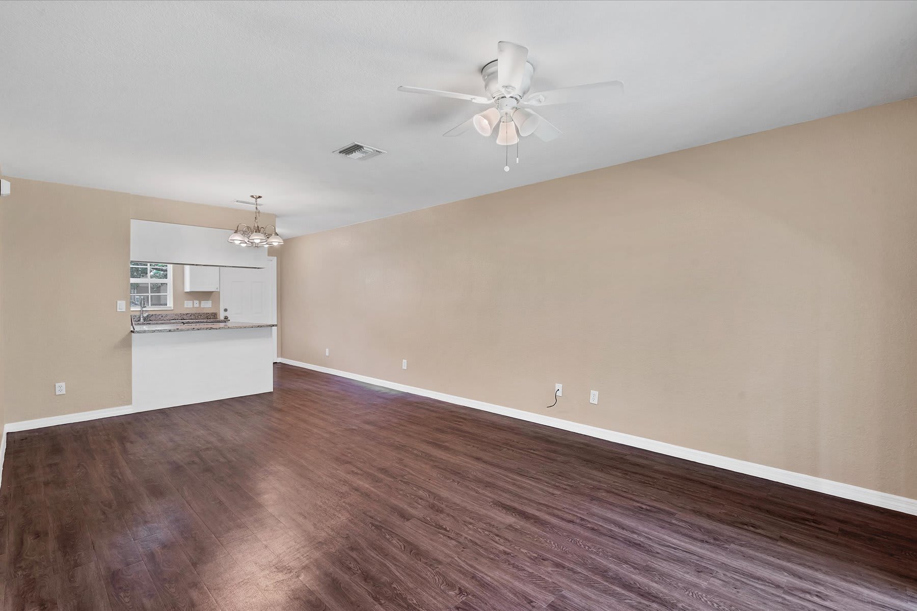 5257 Leeds Road – photo 3