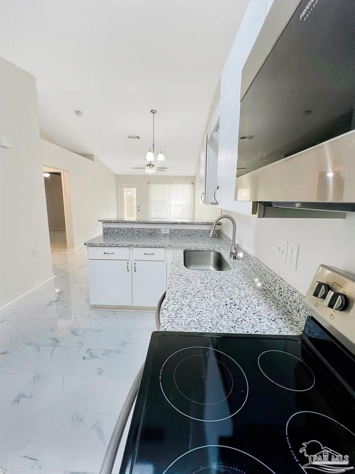 8124 Heirloom Dr – photo 4