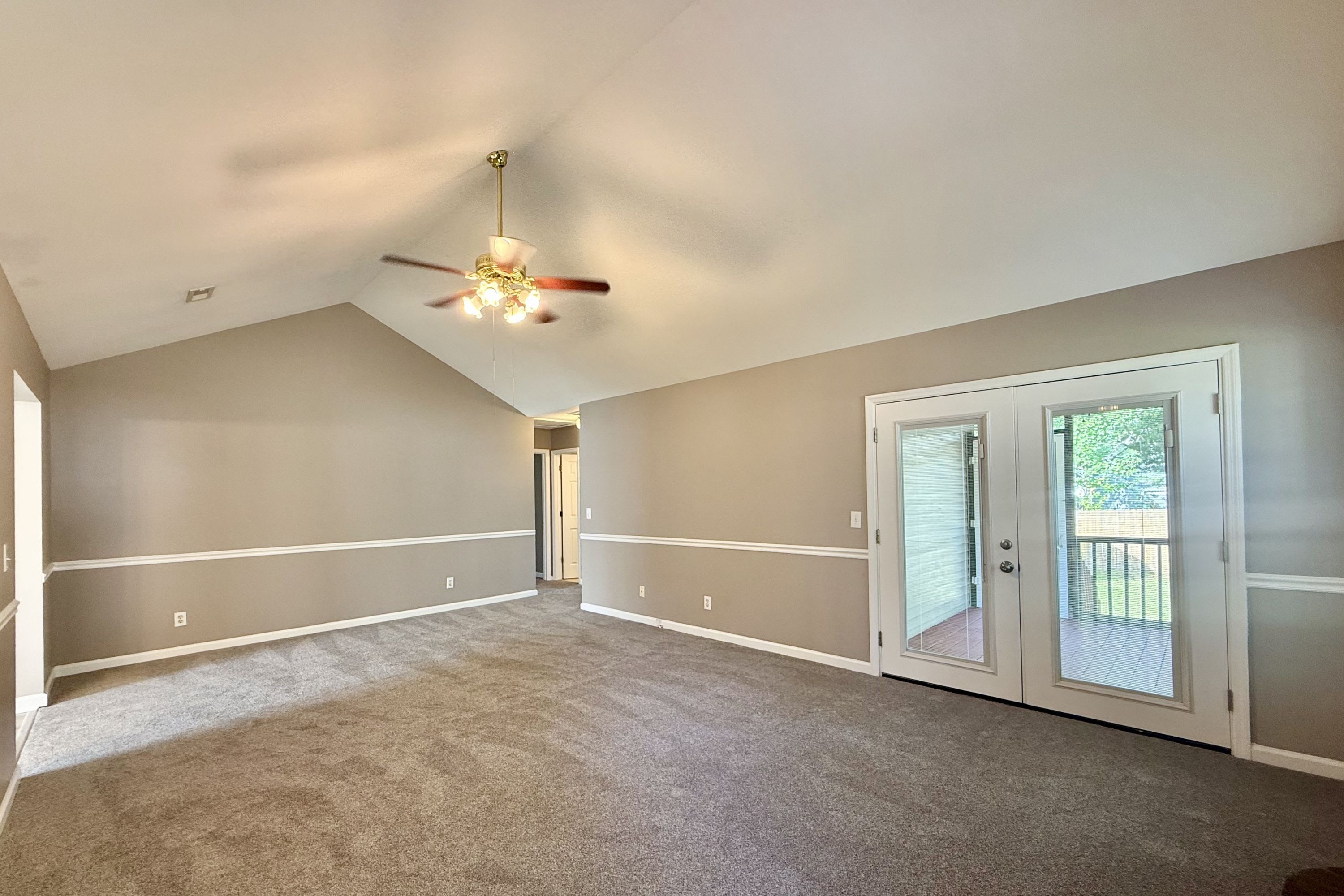 104 Conductor Ct – photo 2