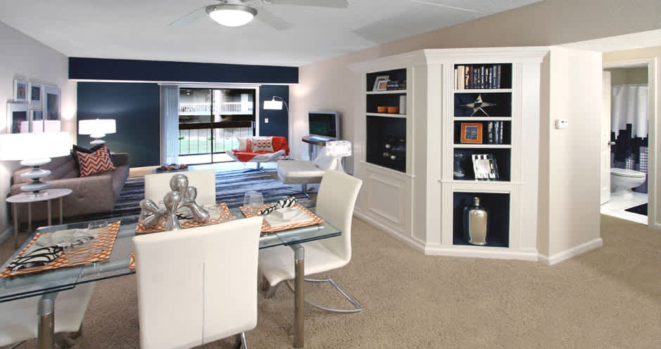 Embassy Park Apartments – photo 1