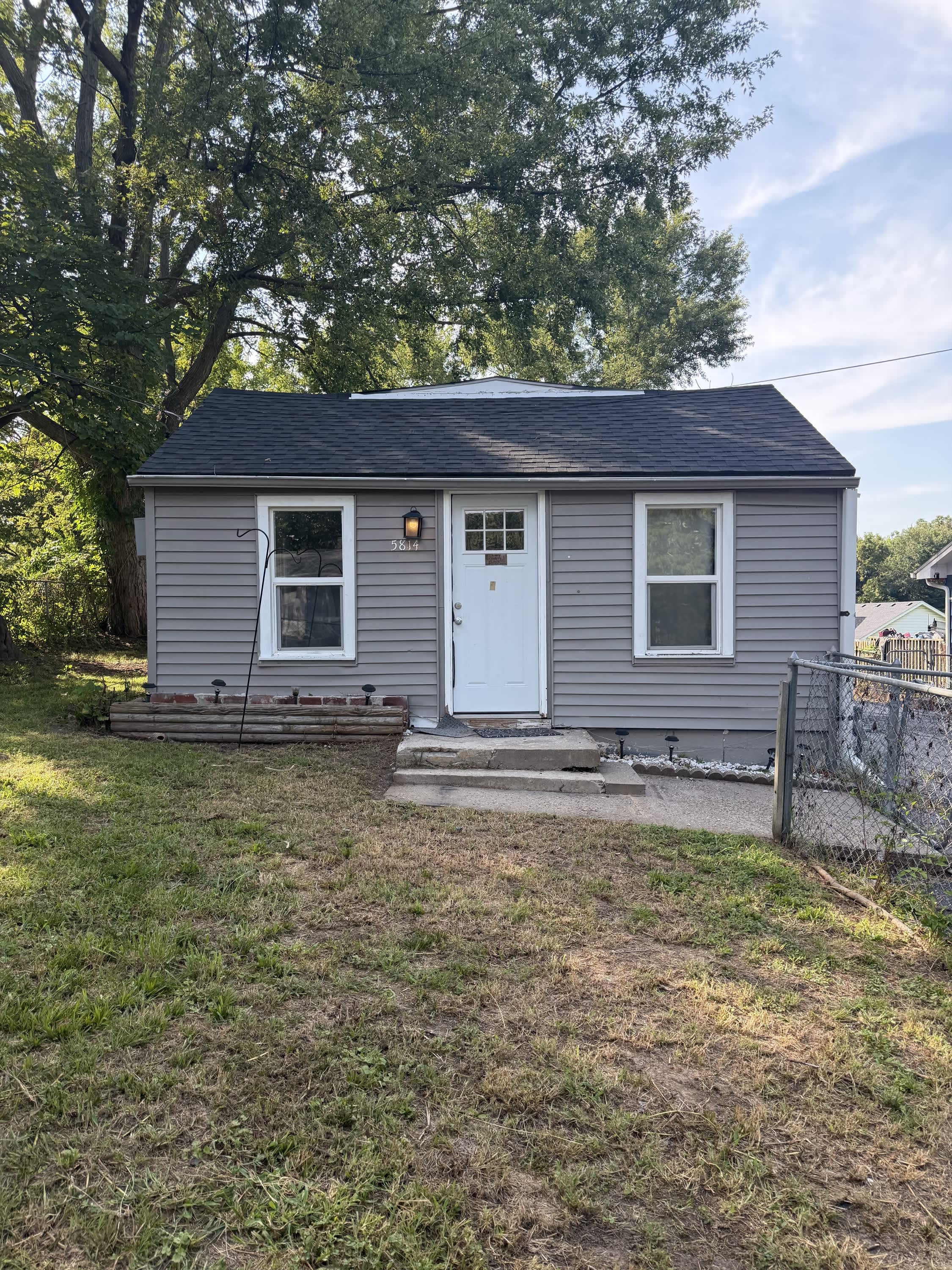 5814 Northeast Gunn Avenue – photo 1