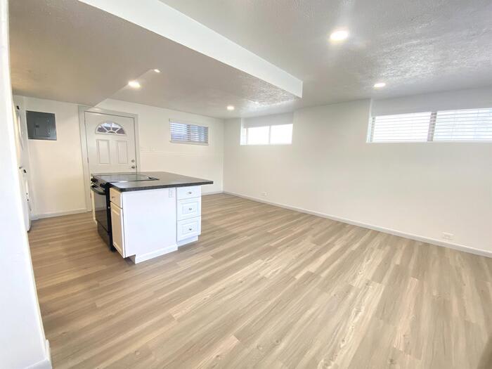 295 East 400 South – photo 4