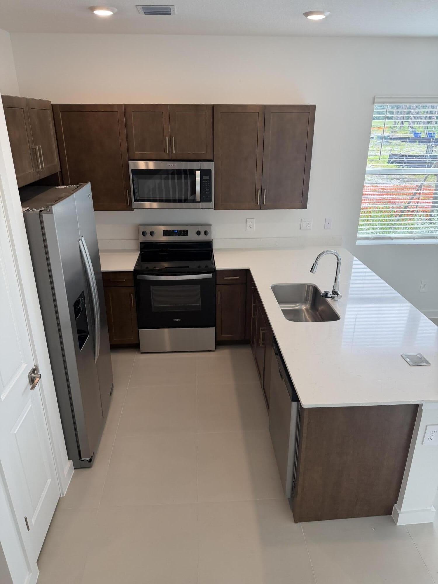147 LAKESIDE LANDING Court – photo 5