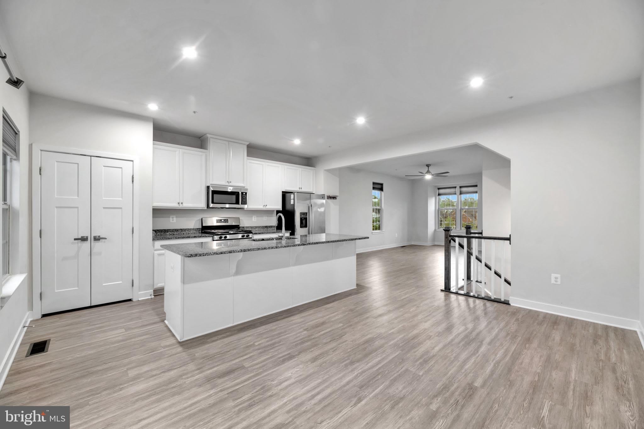 14737 EARL MITCHELL Avenue – photo 5