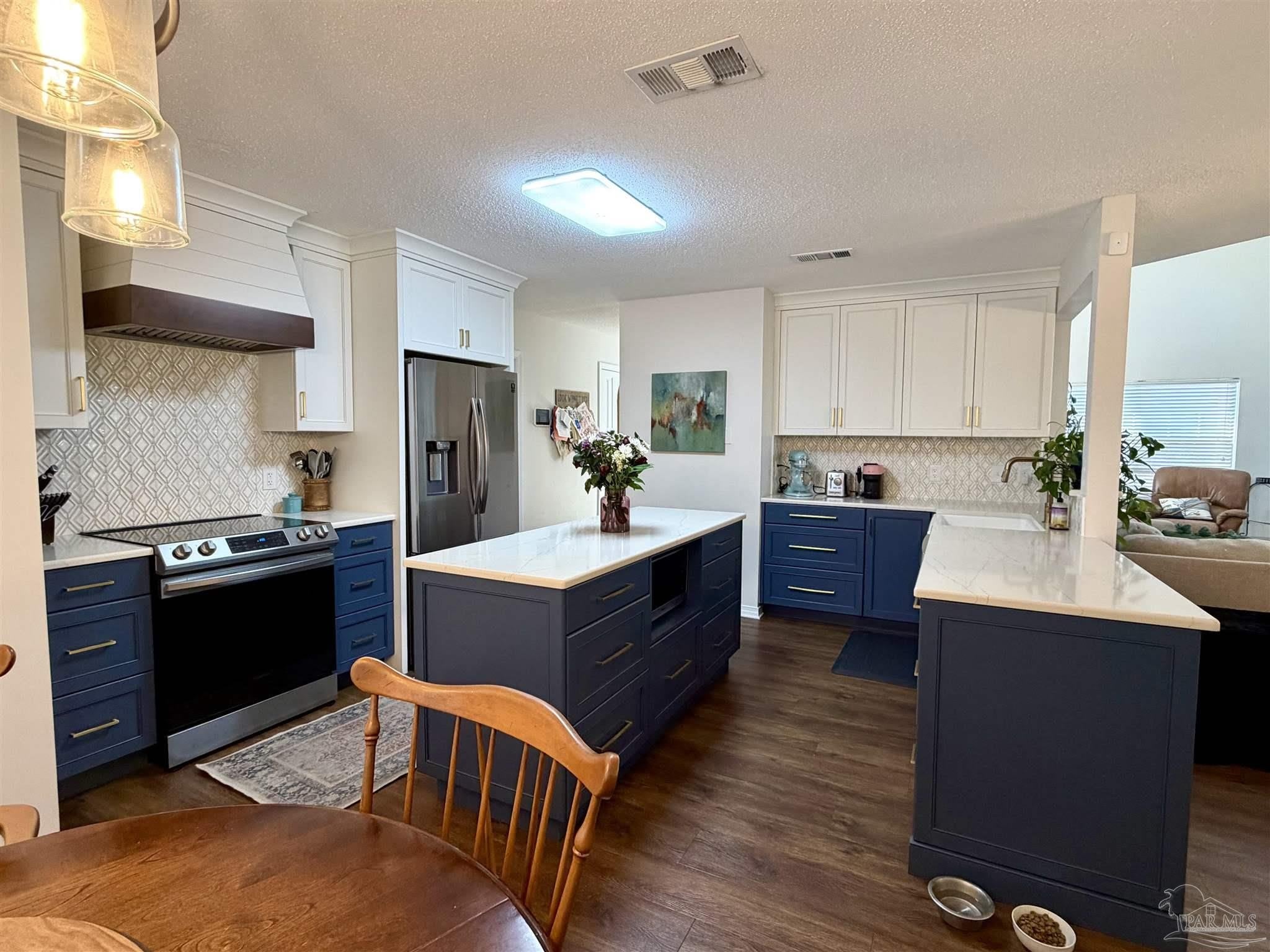 3110 Leesburg Sq – photo 3