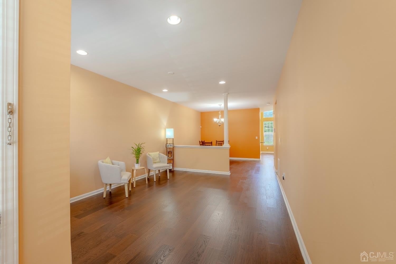2474 N Canterbury Lane – photo 5