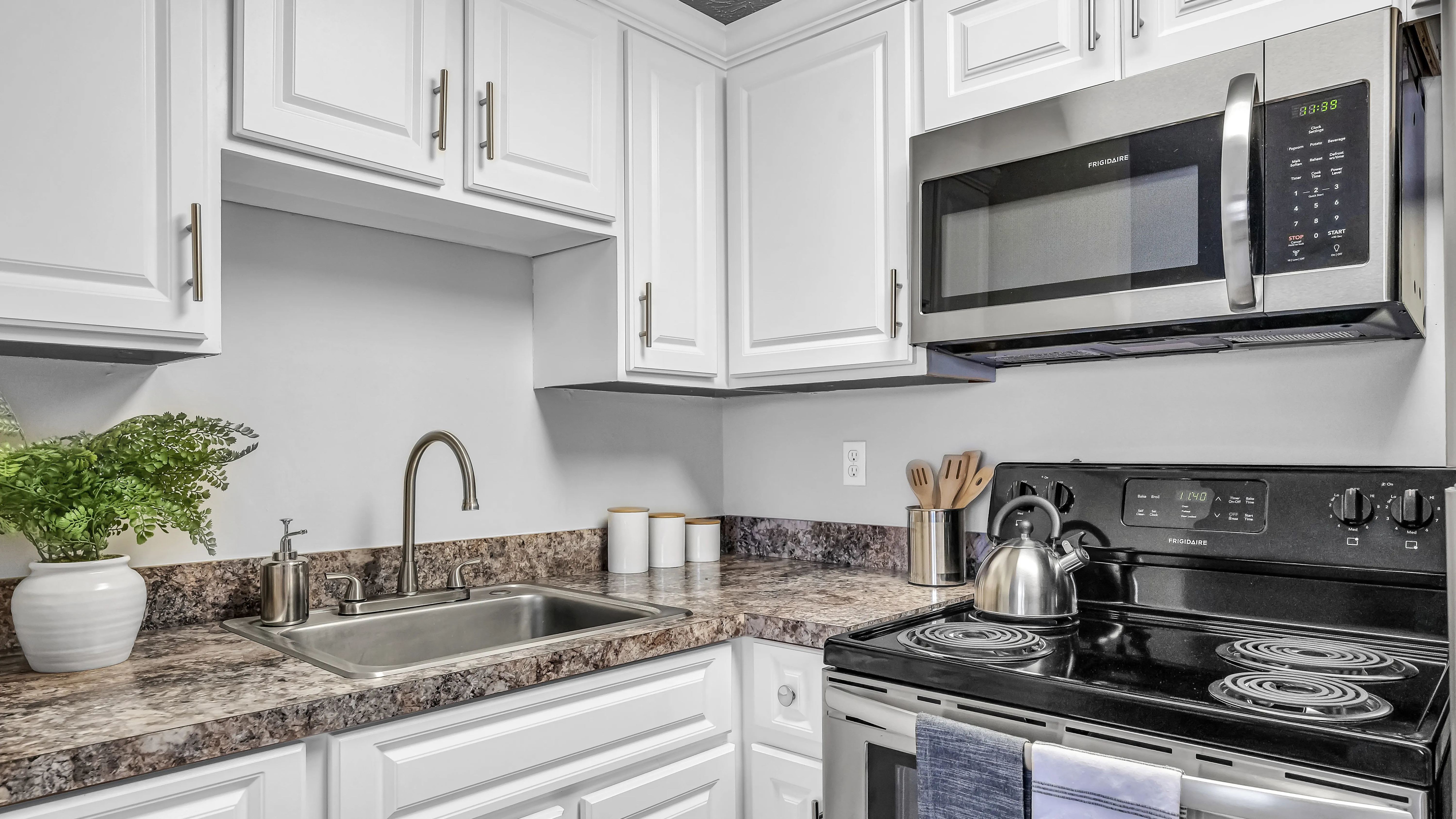 Edgewood Court – photo 5