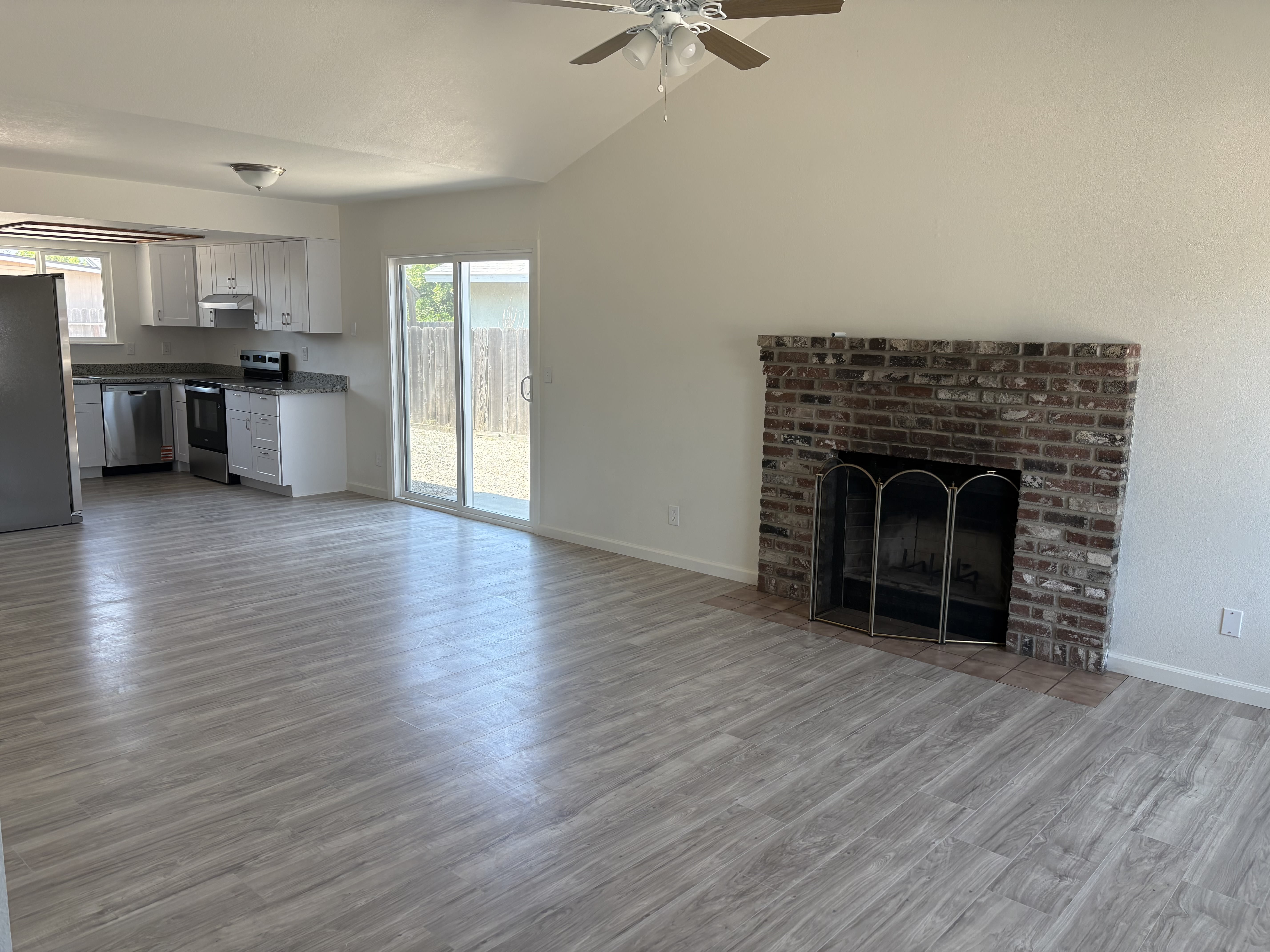 28260 Posey Avenue – photo 5