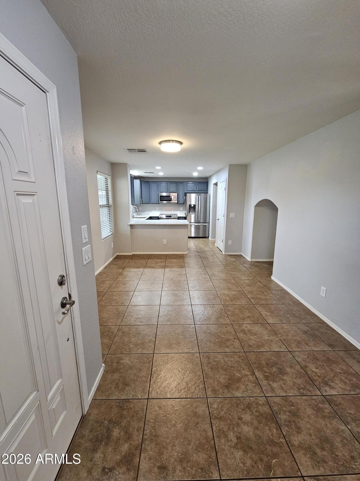 1638 S MARTINGALE Road – photo 4
