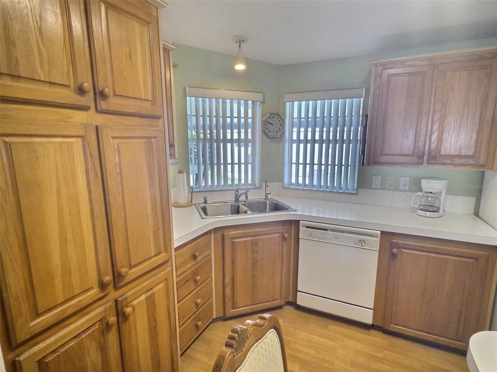136 PINDO PALM Street W – photo 5