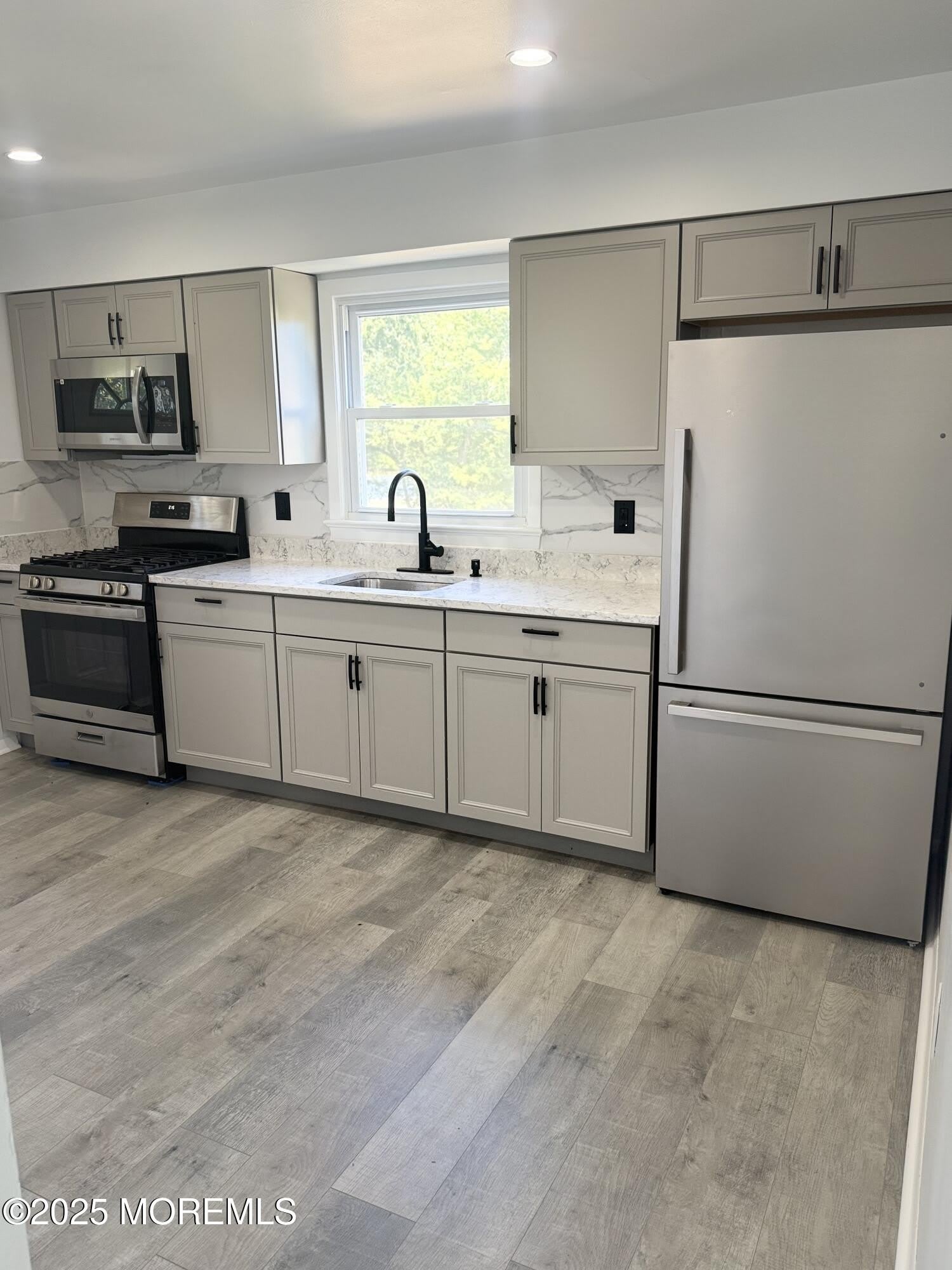 55 Chapin Avenue – photo 2