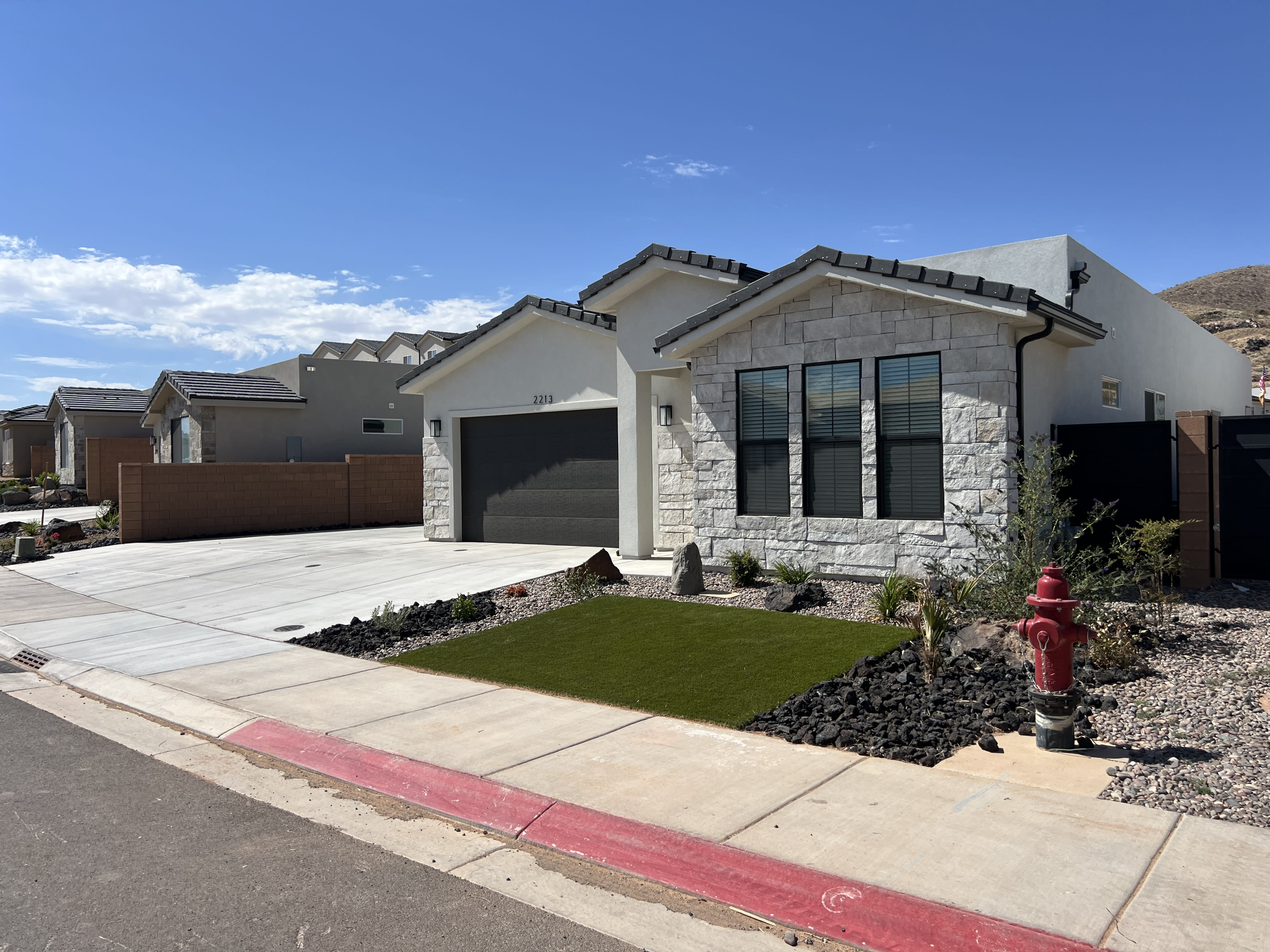 2213 W 320 S – photo 1