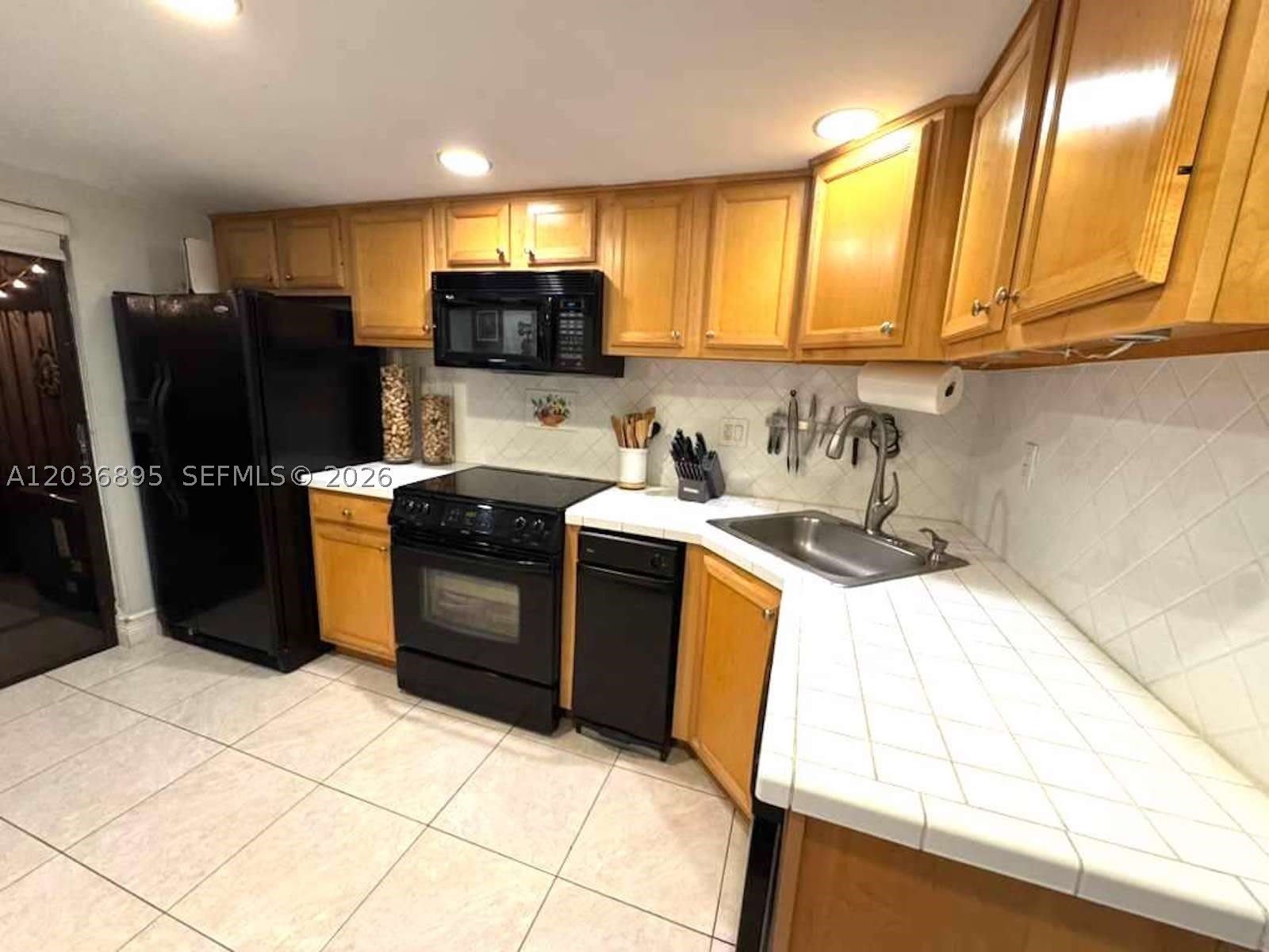 10044 SW 77th Ct – photo 3