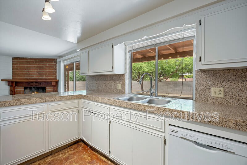 3534 North Palmer Drive – photo 5