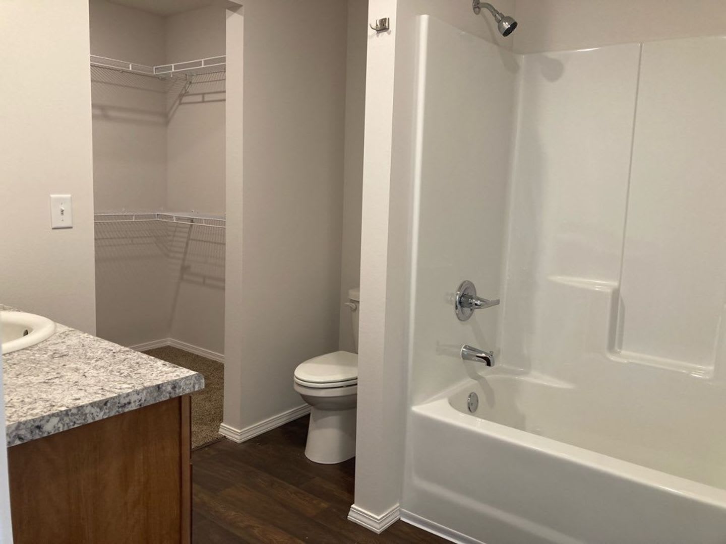 Brand New Aurora 3 Bedroom Rental – photo 2
