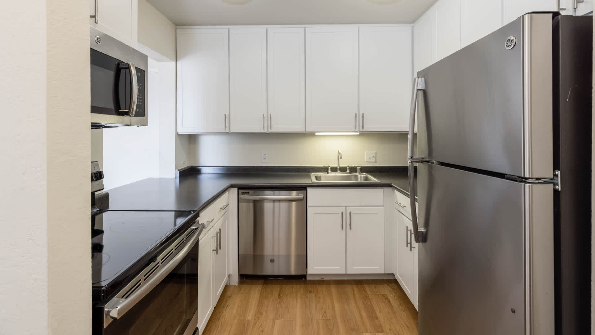55 West 5Th Avenue – photo 3
