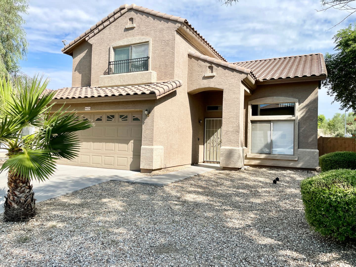 Beautifully renovated 3 bedroom/2.5 bathroom home in Tolleson! – photo 5