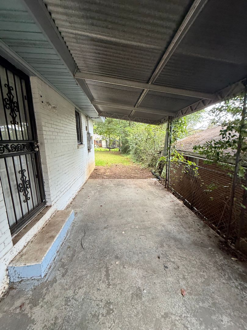 ** 3 bed 1.5 bath located in Chisholm ** Call our self showing number to schedule a tour – photo 3