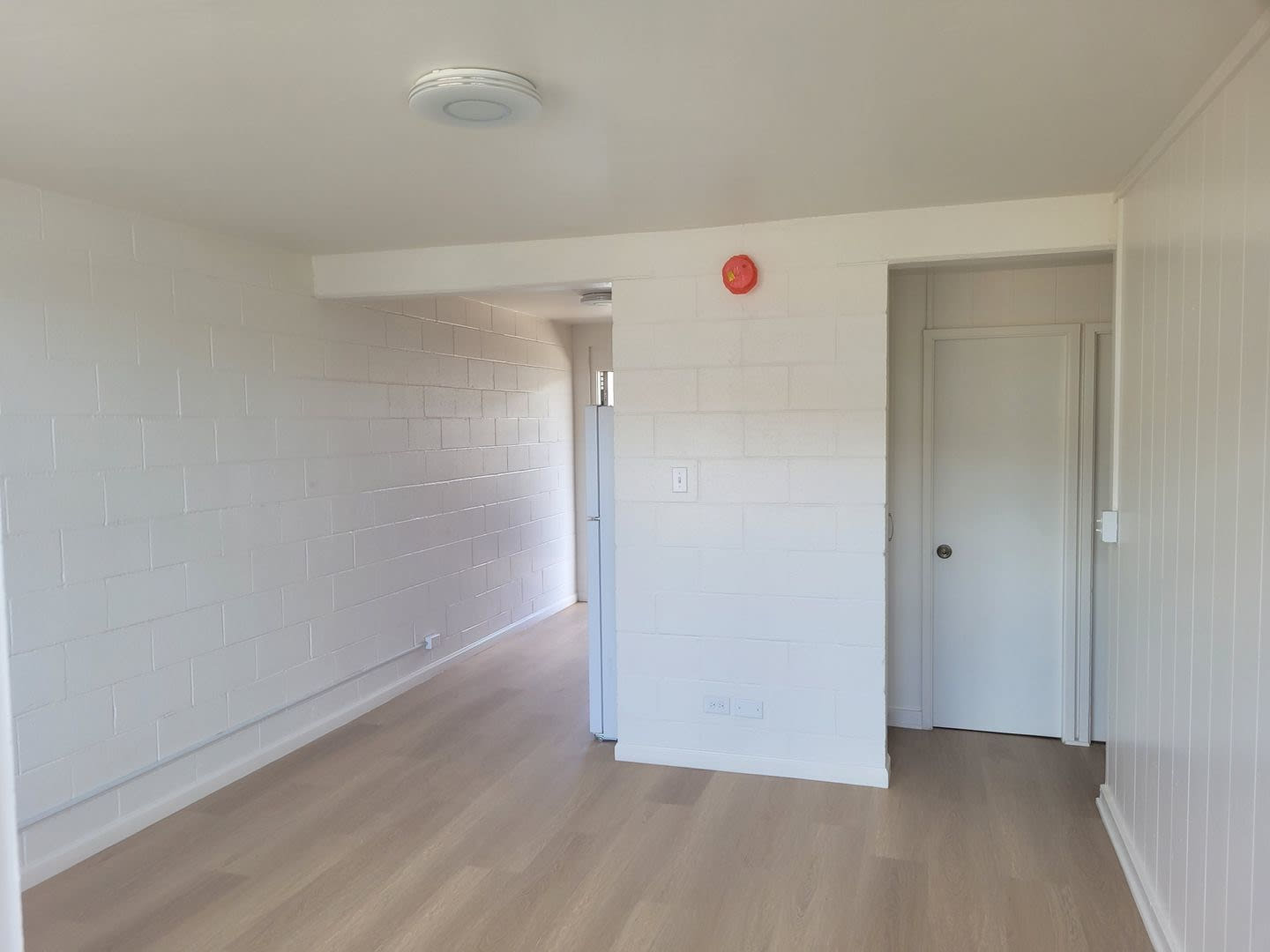 Recently Renovated 2bd, 1ba, 1pkg 700sqft. for $1750 – photo 2
