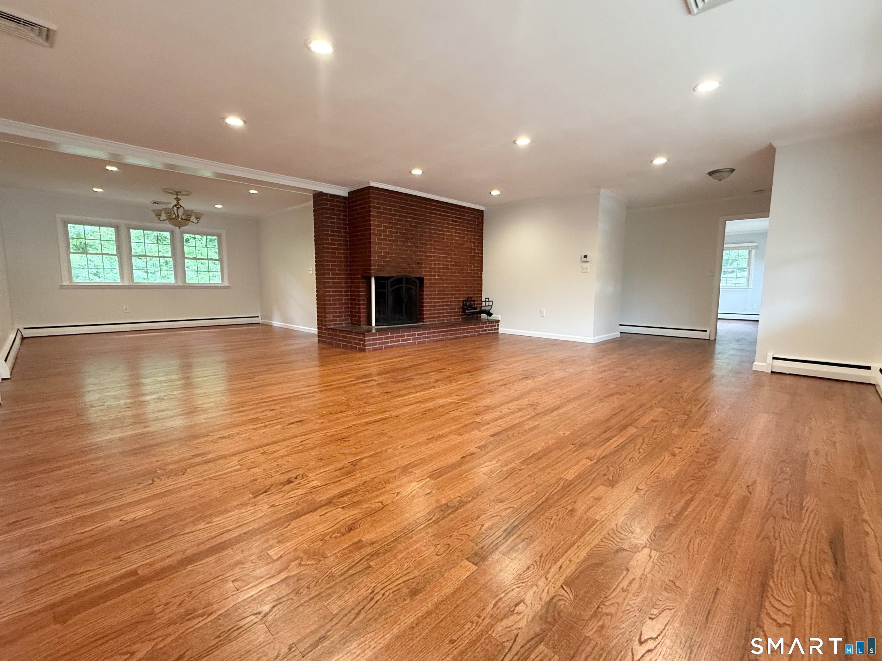 21 Byron Place – photo 3