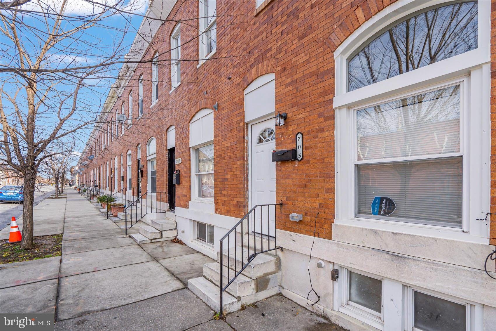 705 N MILTON Avenue – photo 2