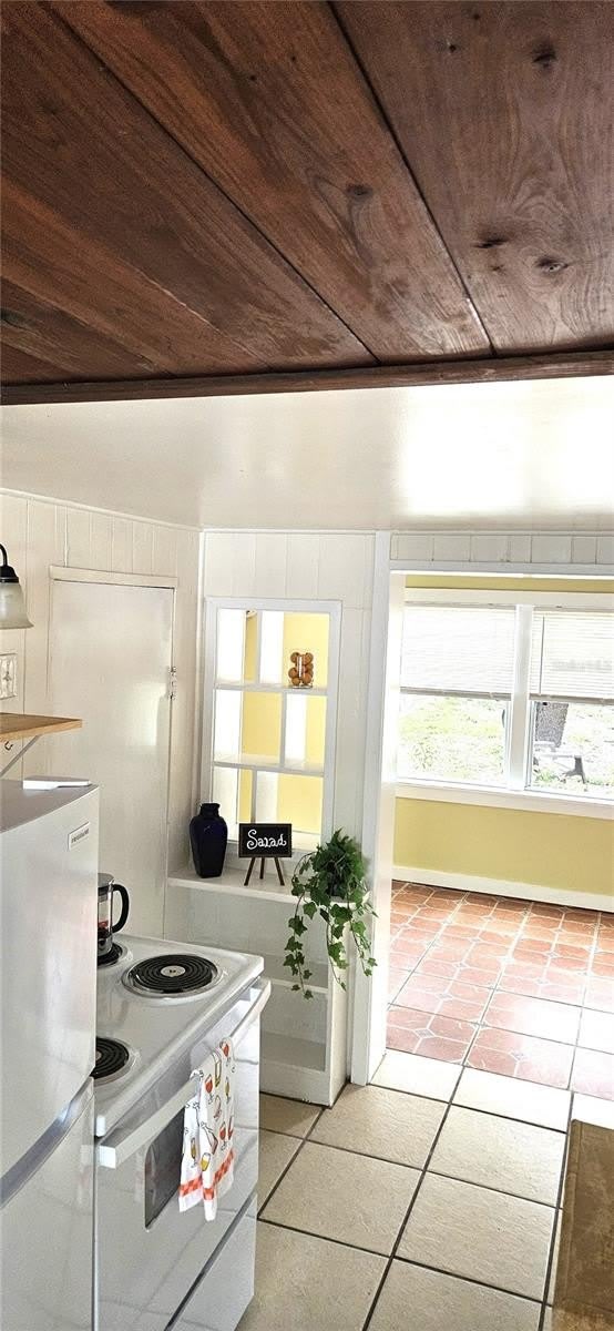 2417 3RD Avenue N – photo 5
