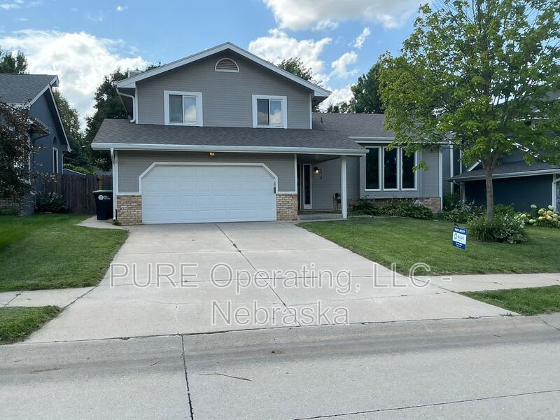 5018 S 163rd St – photo 1