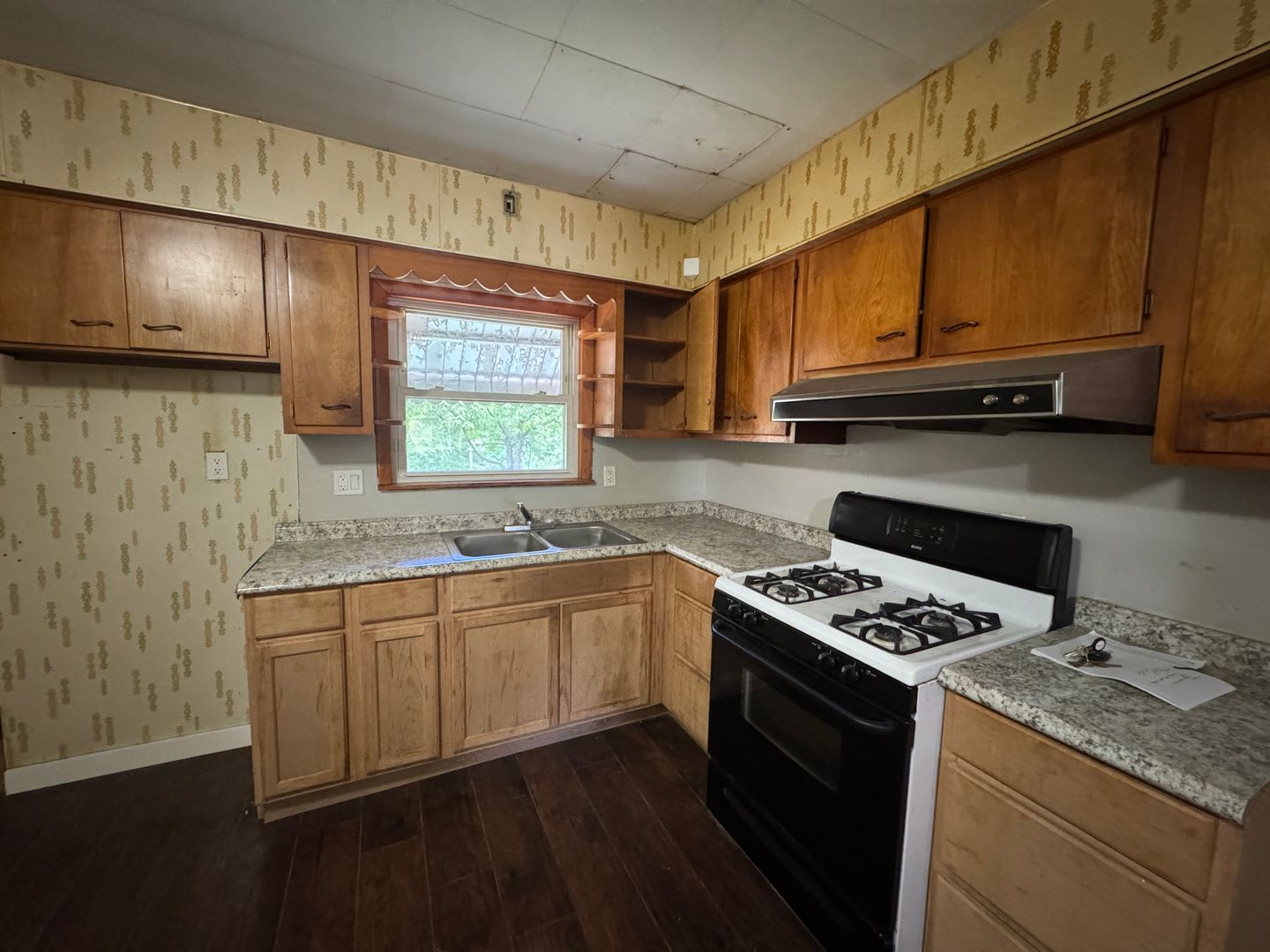 Duquesne 2 Bedroom 1 Bath House, Yard – photo 4