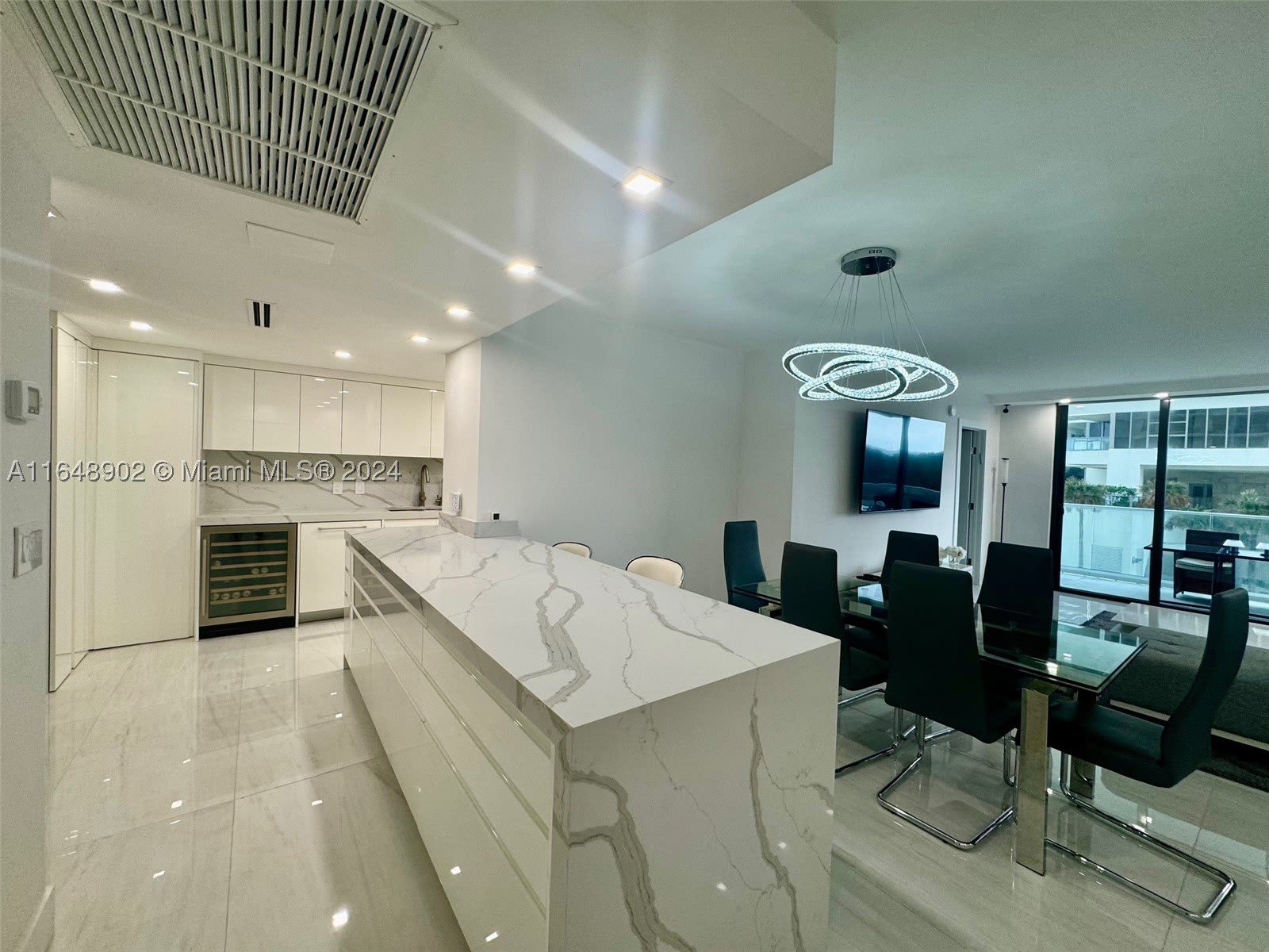 9801 Collins Ave – photo 4