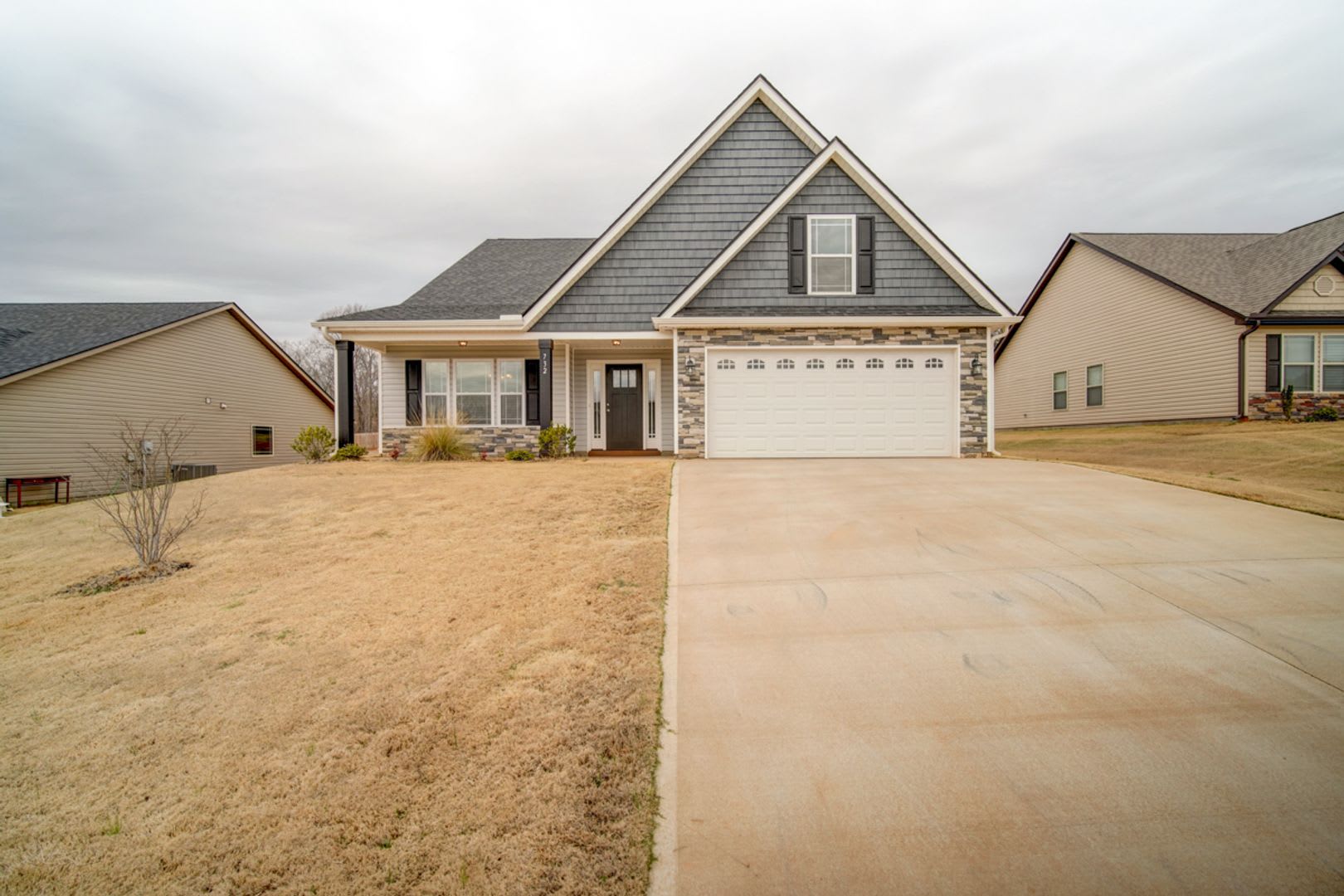 Wonderful Home On Large Lot District 5 Schools – photo 2