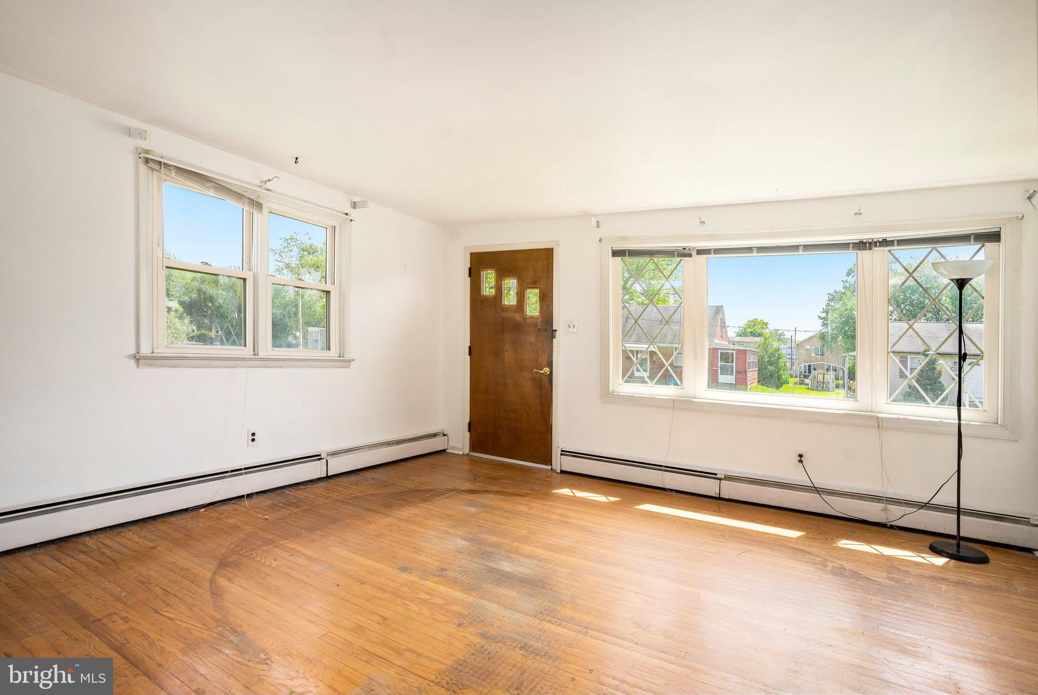 819 W 4TH Street – photo 5