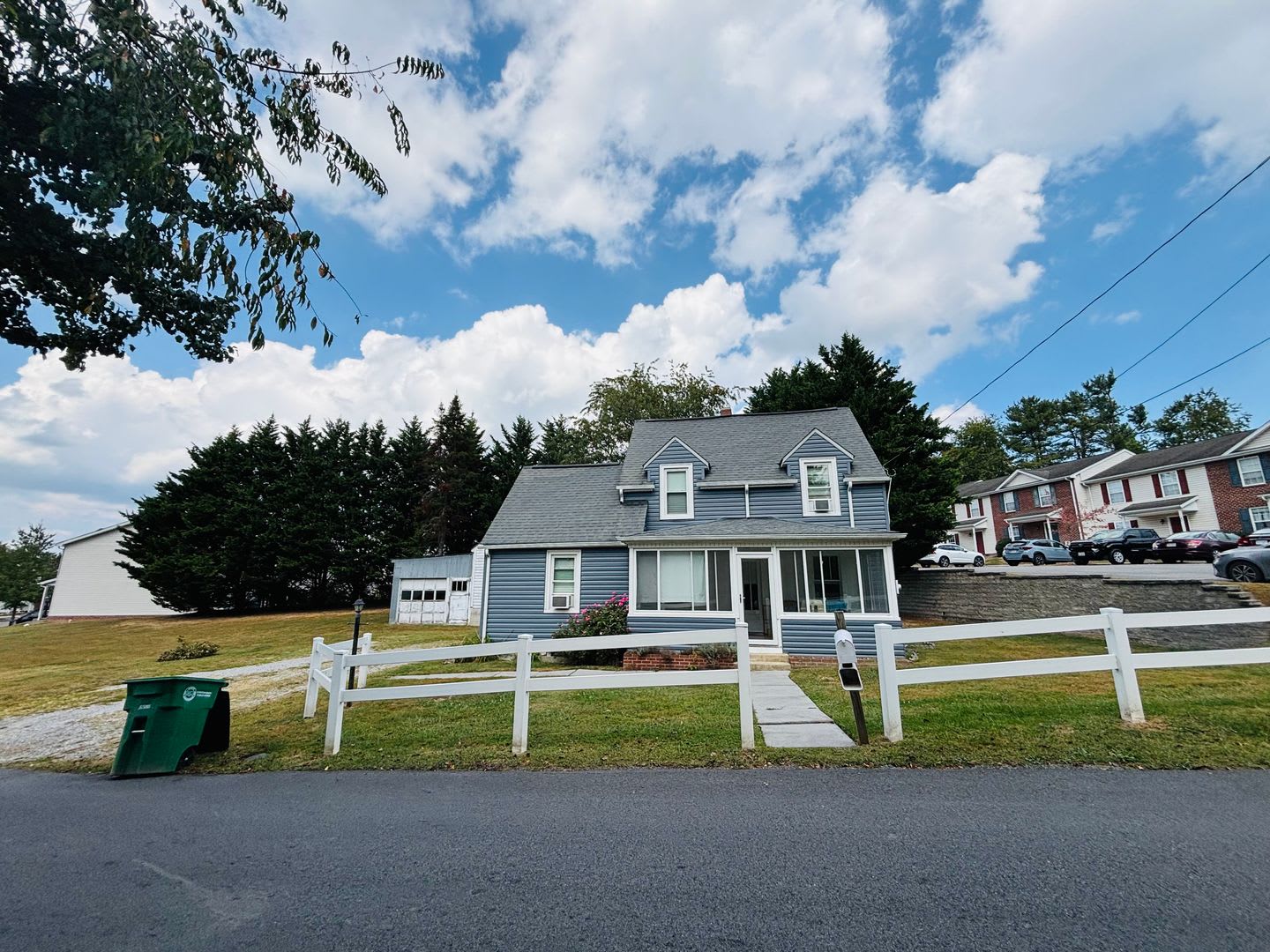 3 Bedroom 2 Bathroom house – photo 1