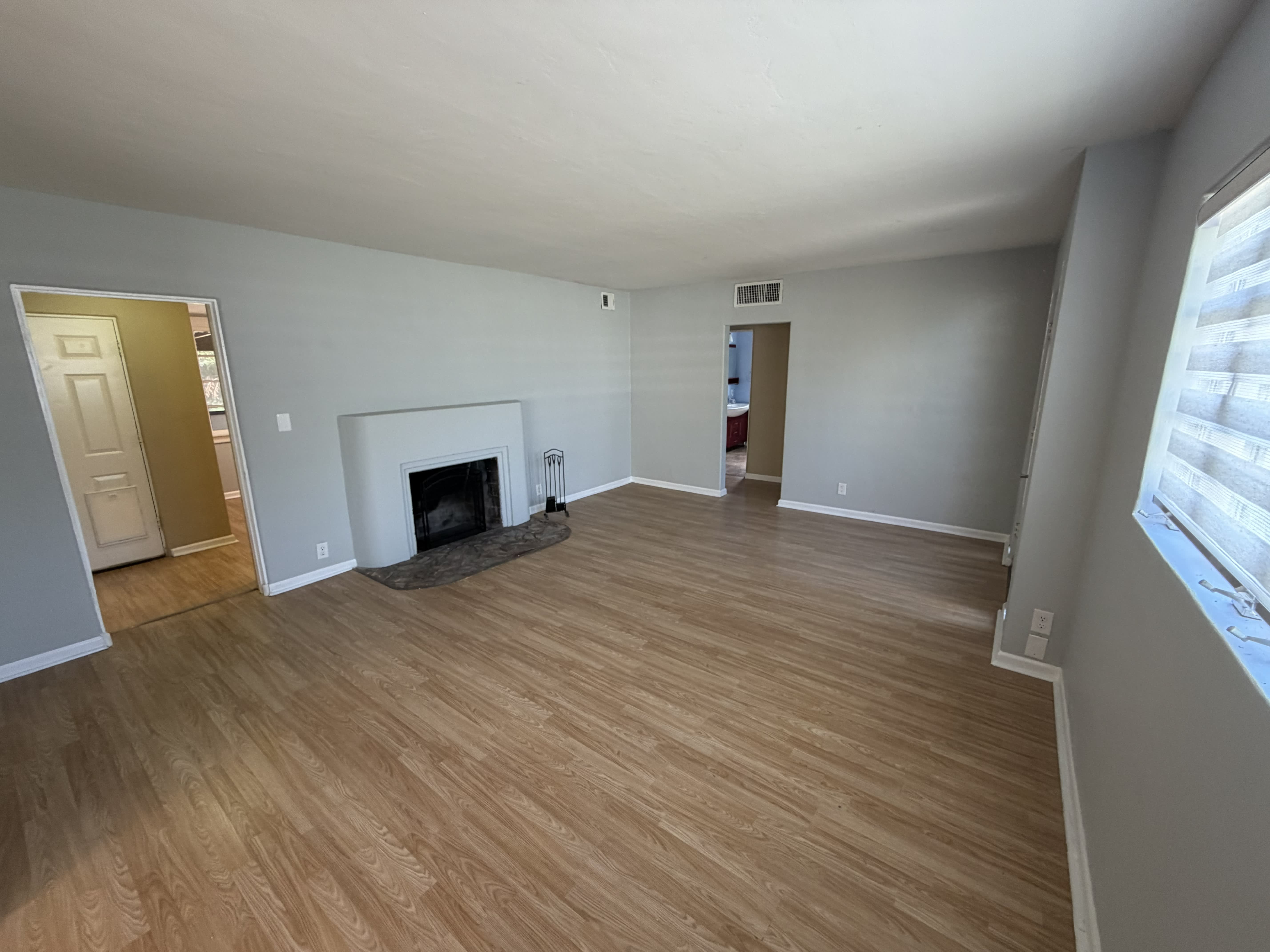 537 West Mariposa Street – photo 5